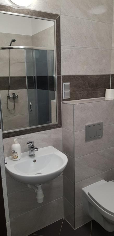 Hotelik Kameleon Pokoje Goscinne Jawor Dış mekan fotoğraf
